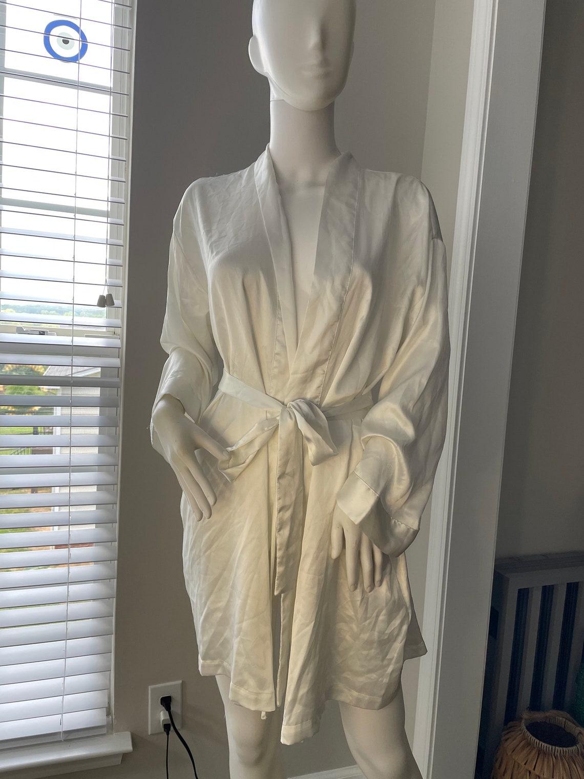 Retro White Robe Vintage Grandma Core Cottage Core Robe by Linea Donatella Sz Medium ...