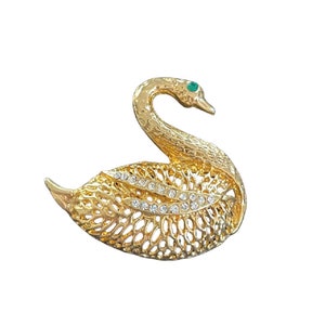 Vintage Jewelry Swan Brooch with crystals