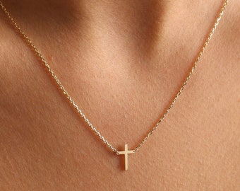 Tiny Cross Necklace, Dainty Pendant Cross Necklace, Christian Gifts for Christening, Confirmation Gifts, Baptism Gift, Minimalist Necklace