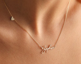 Collier de nom d'or, collier de nom personnalisé, bijoux de nom personnalisés, collier pour femmes, cadeau pour elle, collier minimaliste, cadeau de maman