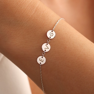 Pulseira de disco minúsculo, disco personalizado, pulseira de iniciais, pulseira de letras, pulseira de família, pulseira de amizade, presente de damas de honra, presente de Natal