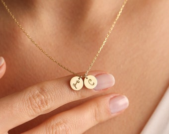 Tiny Personalized Gold Disc Necklace, Dainty initial Necklace, Letter Necklace, Gold Coin Necklace, Personalized Gifts, Valentines Day Gift