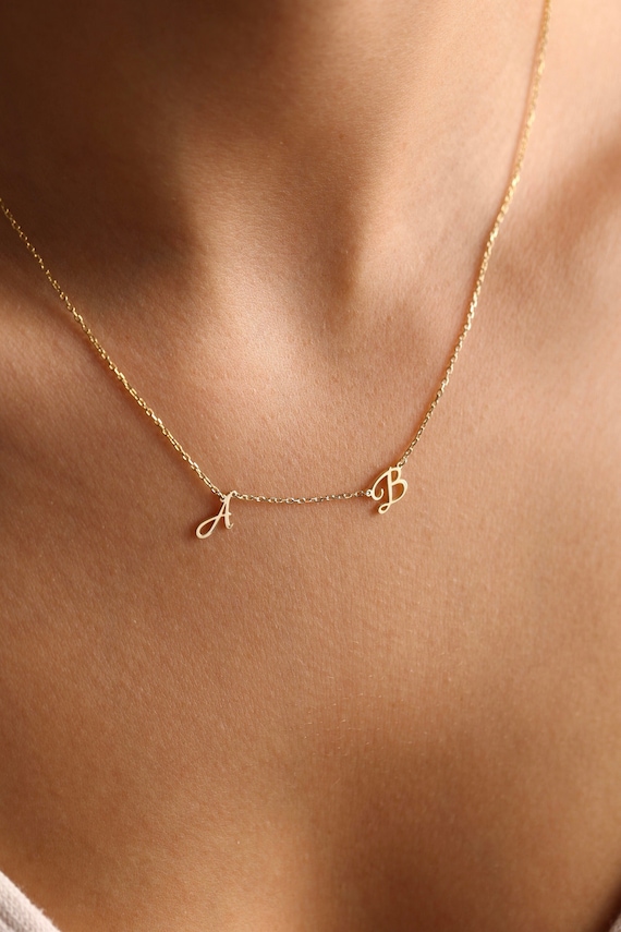 Collana Con Iniziale Dell'alfabeto In Oro Massiccio 14K E Diamanti, Collana Da Damigella D'onore, Regalo Per Lei / Regalo Di Diamanti Per Lei, Regalo Di Natale Per Lei - Italia