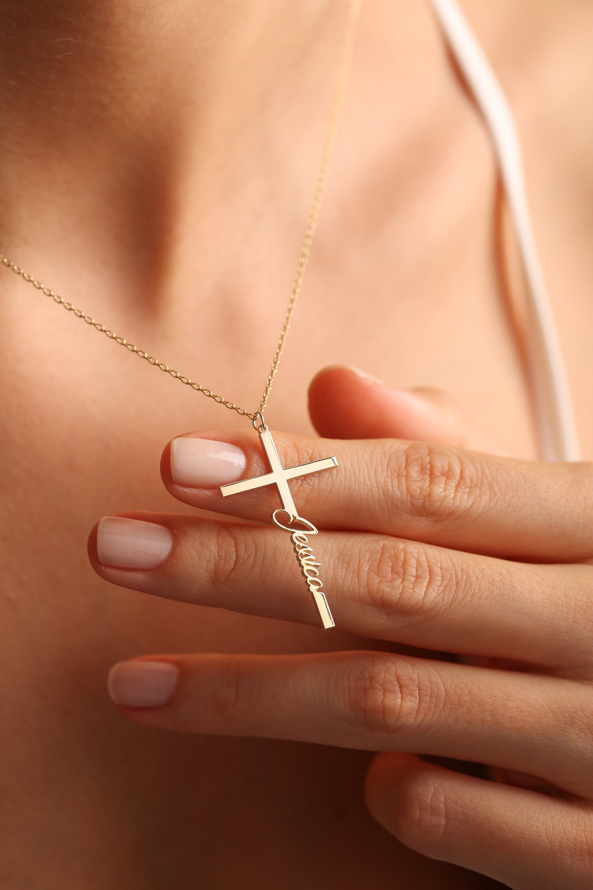 Kreuz Halskette mit Namen, Erstkommunion Geschenk Mädchen, Konfirmation Geschenke für Mädchen, Taufe Geschenk, personalisierte Kreuz Halskette, Weihnachtsgeschenk
