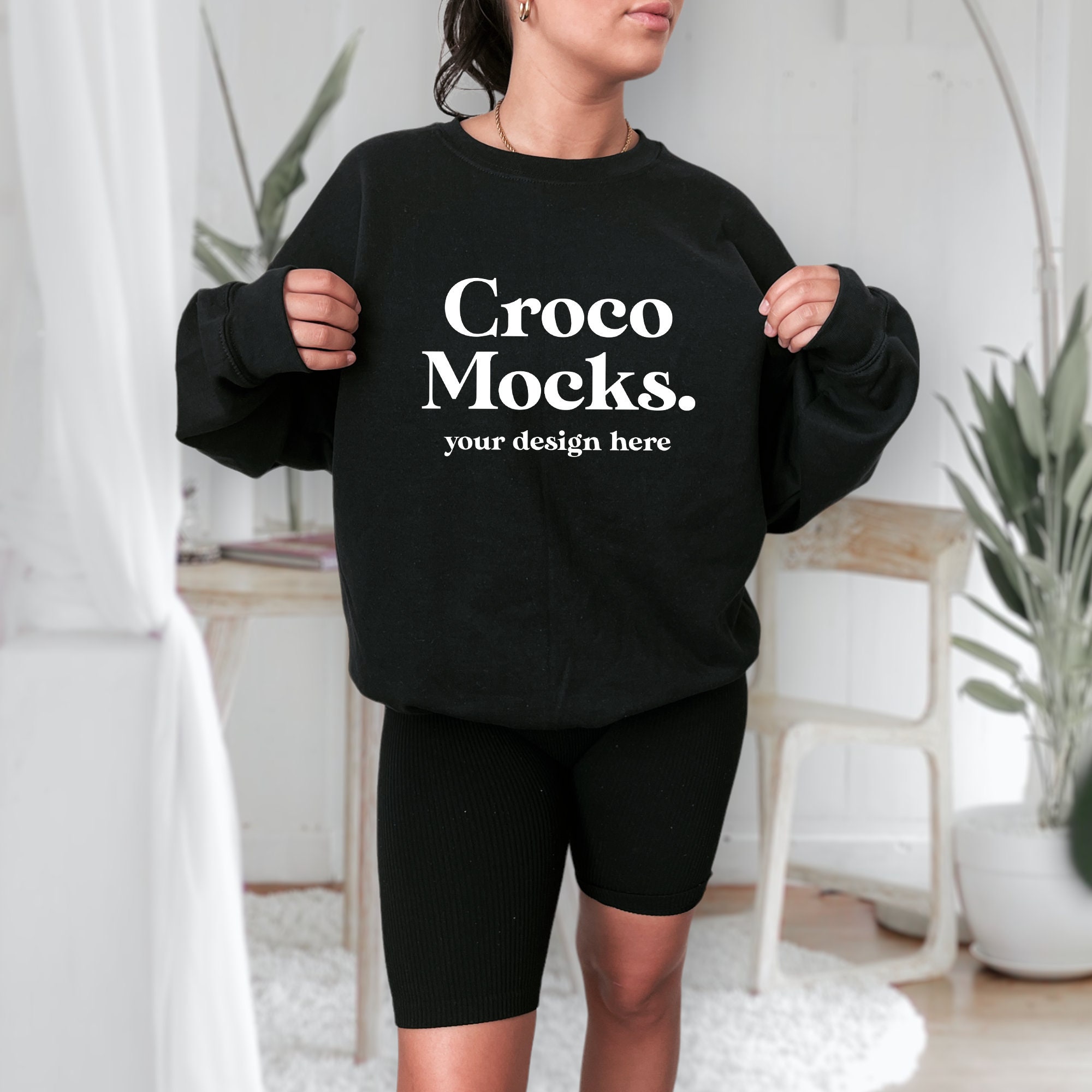 Black Crewneck - Etsy
