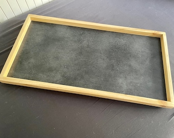 Wooden tray with non-slip surface