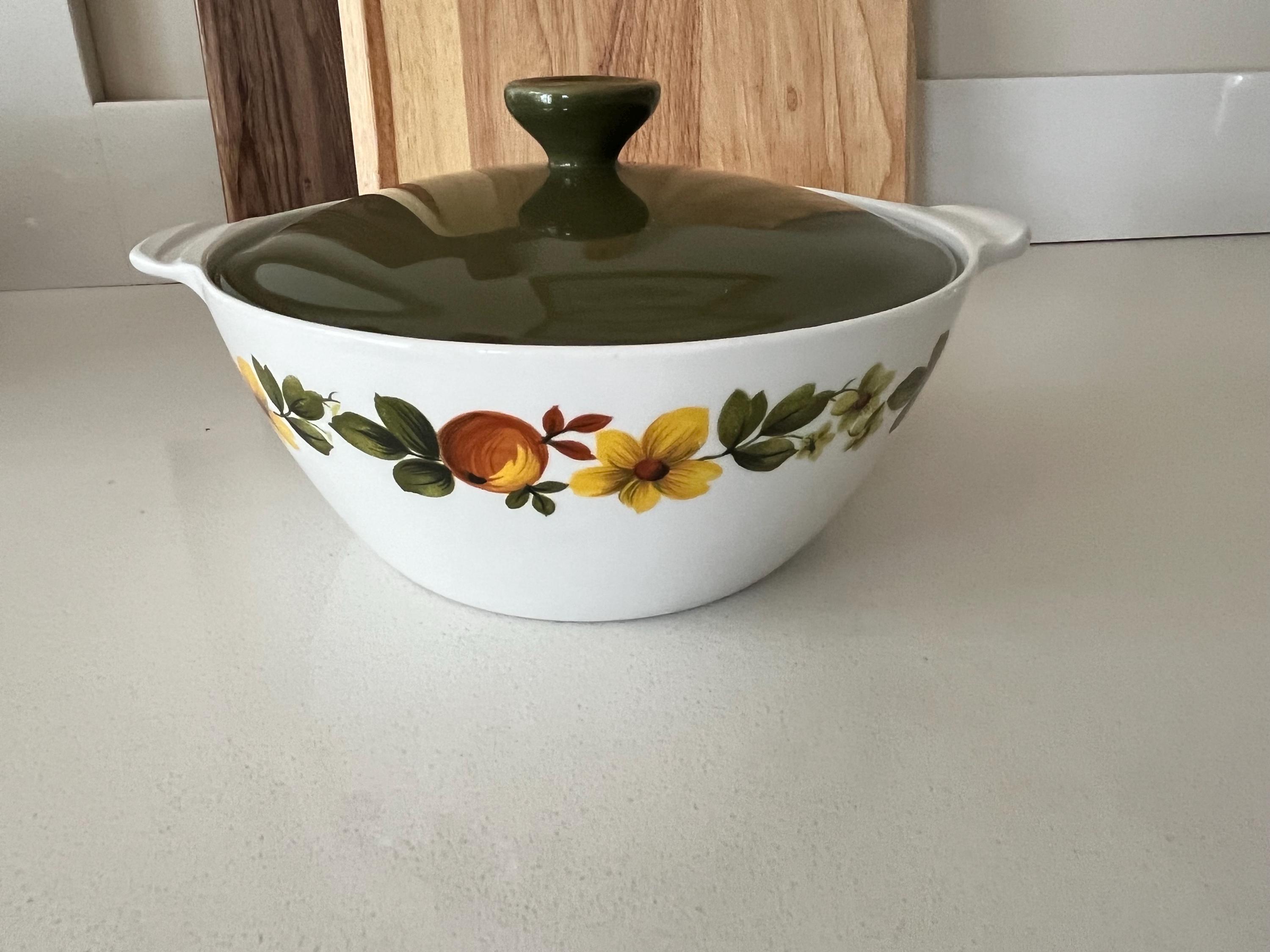 Vtg Retro Alfred Meakin Glo White Ironstone Lidded Vegetable