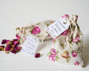 Rose Tea Gastgeschenke: Jutebeutel, personalisierter Anhänger