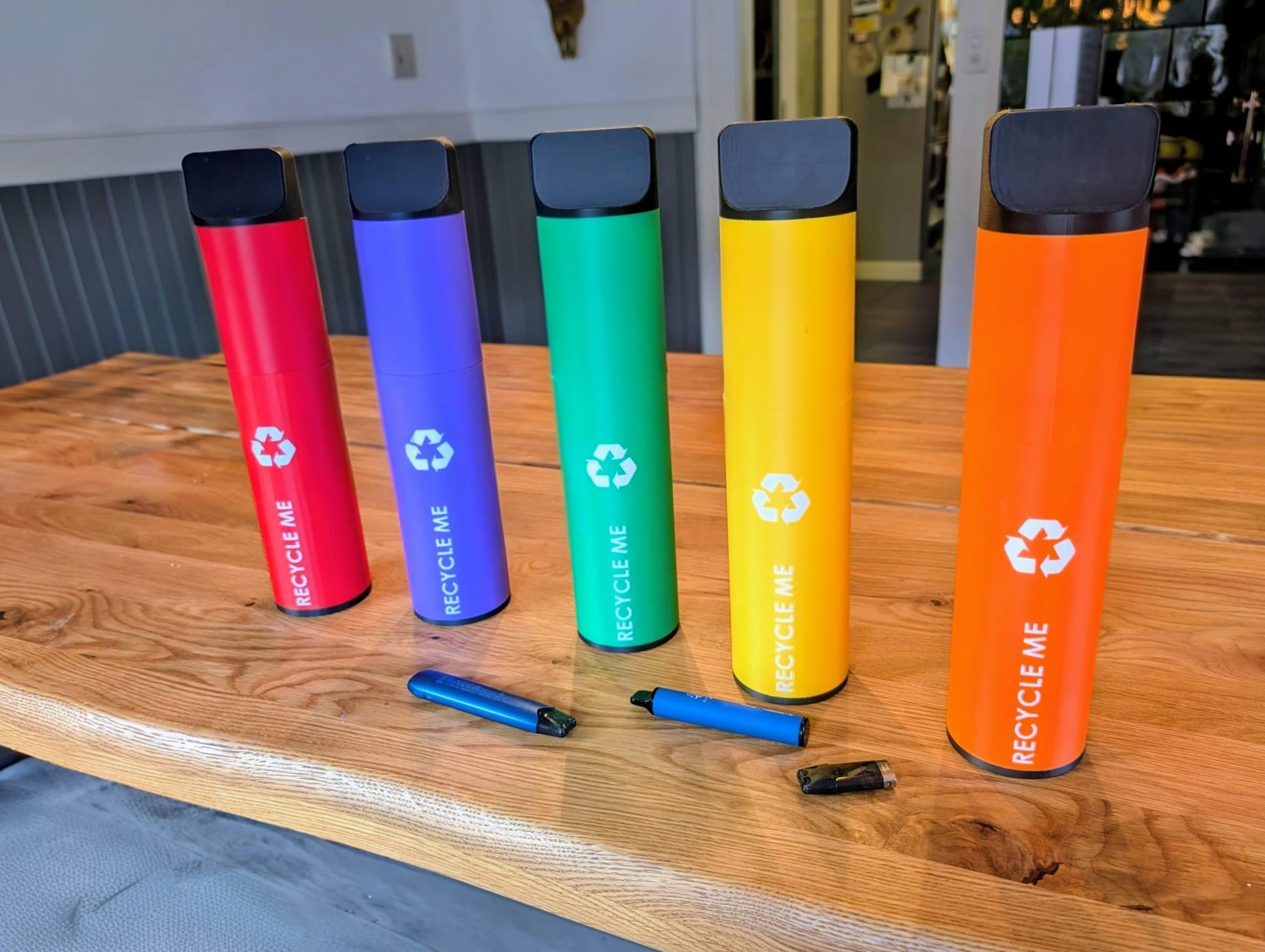 vape aufbewahrung DigiCharge® Hart Tasche Hülle Vape-Koffer für E-Zigaretten,  Vaping-Werkzeuge, Batterien, Spulen, Tanks Box, Mods Saft,  Flüssigkeitsflaschen, Zubehör, tragbare Aufbewahrungstasche, klein, 21x18x6  cm : Amazon.de: Elektronik & Foto main image 0