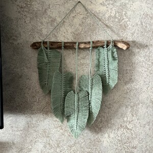 Macrame feather wall hanging
