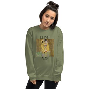 Gustav Klimt The Kiss Sweatshirt | Unisex Sweatshirt|Sweatshirt Artsy Aesthetic Clothing Renaissance Shirts Literature Bookish Dark Academia