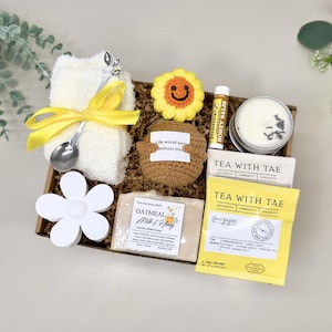 Hug In A Box Thinking Of You Gift Box For Women Sympathy Care Package Self Care Package For Her Hygge Gift Box Cheer Up Cozy Gift Box