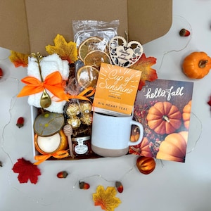 Hug in a Box, Fall care package, Cozy Self care gift box, Hygge gift basket, Thinking of you gift, Gift box for her, Thank you Thanksgiving