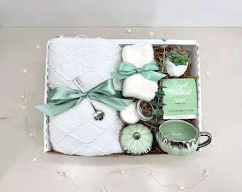 Fall Birthday Gift Box, Get Well Soon Hygge Pumpkin Autumn Gift Set, Spooky Season Harvest Gift, Holiday Thanksgiving, Halloween Boo Basket