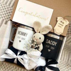 New Parents Gift Box Gender Neutral Gift Set New Parent Care Package New Baby Gift Gender Reveal Gift Basket Baby Shower Postpartum Gifts