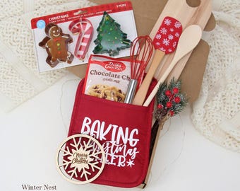 Christmas Gift For Mom, Grandma, Holiday Gift Basket For Baker, Bake Lover Holiday Gift Set, Kitchen Gift For Her