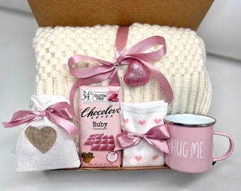 Valentine’s Day Gift Box For Her With Blanket Cozy Gift Sending Hugs Thank You Gift Set For Women Thinking Of You Gift Basket Get Well Soon