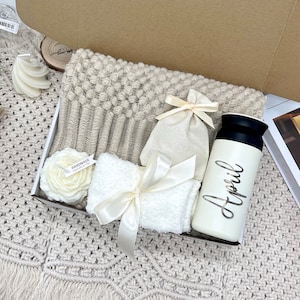 Cozy Gift Box With Blanket Thanksgiving Sending Love&Hugs Women Care Package Sending Healing Vibes Gift For Her Gift Mom Grandma Best Friend