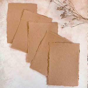 Carta fatta a mano in argilla (vegana) / Carta di cotone riciclata con bordi frastagliati