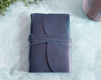 Cuaderno de piel A6 hecho a mano - Diario de bolsillo azul marino con bolsa de regalo