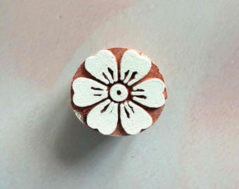 Anemone - Indian Wood Block Stamp | Small flower design wooden stamp for decorating card, paper, gift wrap or fabric.