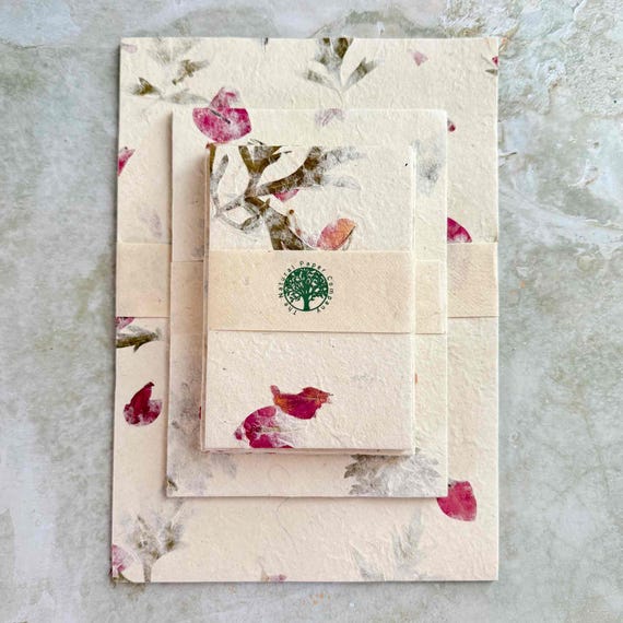Nepalese Handmade Lokta Paper and Envelopes - Mugwort & Bougainvillea | Nepali Paper with Flowers