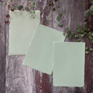 Dusky Green handgemachte Karte | PACKUNG MIT 5 BLÄTTER | Büttenrand Karte aus recycelten Baumwollfasern | Vegan, Säurefrei, Baumfrei