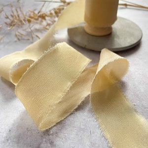 Nastro di seta in latticello / Nastro di seta Habotai fine con bordo grezzo / Nastro di seta giallo limone per artigianato