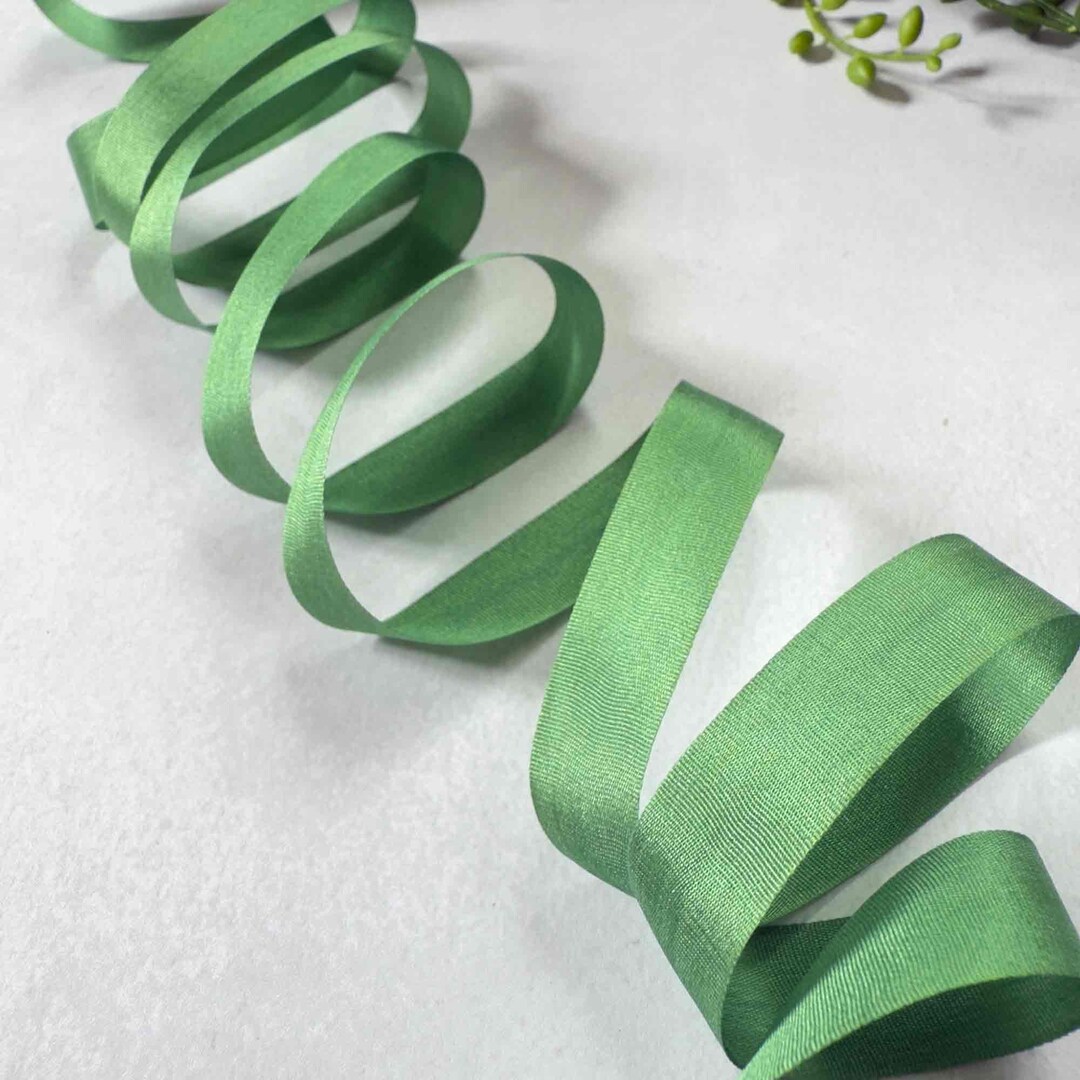 Emerald Green Silk Ribbon: 13mm Habotai Silk, Closed Edge - Etsy