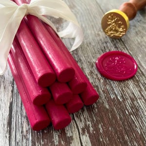 Sealing Wax Stick in Ruby Red / Glue gun sealing wax in vibrant red colour / Wax for making wax seals and stamps