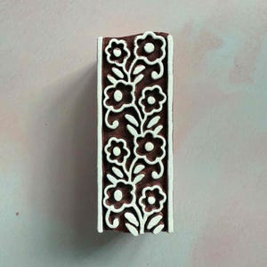Ditsy Border - Indischer Holzblock Stempel | Hübscher floraler Holzstempel zum erstellen eines Bordürenmusters