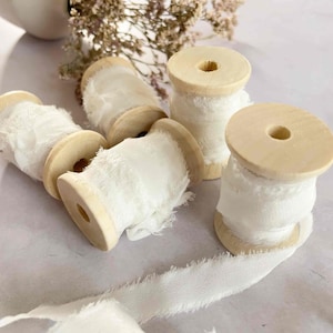 Nastro di seta bianco da 10 mm / lunghezza 5 metri su bobina di legno / nastro di seta Habotai fine / perfetto per segnaposto e cartellini / 10 mm / 1 cm