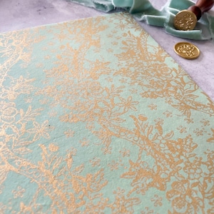 Fleur Lustre in Light Green and Gold / Recycled Decorative A4 paper in pale green with gold floral pattern / Scrapbooking Paper