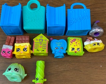 13 piece sweet treats shopkin bundle!