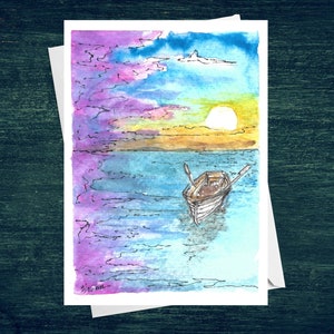Bateau sur l’eau bleue sous le ciel violet Carte de vœux 5x7 vierge