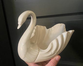 Plato de porcelana Lenox color marfil vintage con forma de cisne // plato para baratijas // maceta