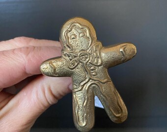 Vintage set of 4 Brass Gingerbread Napkin Rings// Christmas Table Decor/ settings