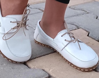 Barefoot White Leather Shoes – Handmade Minimalist Lace-Up, Copper Rivet Grounding, Wide Toe Box, Zero Drop, Sustainable Unisex