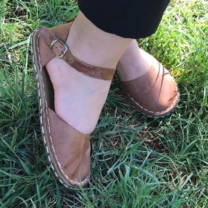 Copper Grounding Sandals, Minimalist Women&#39;s Sandals, Handmade Barefoot Shoes, Mary Janes, Crazy Leather, Flat Flexible Leather Sole