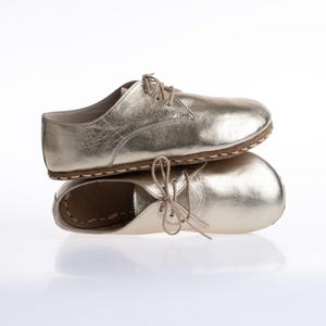 Barefoot Women Shoes, Copper Grounding, Natural Leather, Minimalist and Sustainable Unisex: Wide-Toe, Low-Heeled and Thin Soled, Gold Color image 8