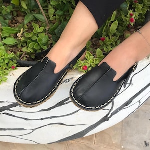 Grounding Minimalist Sandals, Barefoot Leather Black Sandals, Sustainable Barefoot Sandals, Wide Sandals For Women&#39;s, Mary Janes