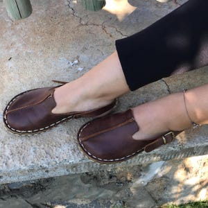 Grounding Sandals Women, Earthing Barefoot Shoes, Handmade Minimalist Dark Brown Leather Sandal, Wide Comfortable Walking, Mary Janes