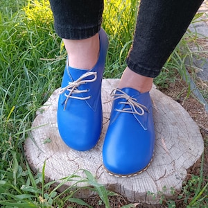 Grounding Barefoot Shoes, Oxford Copper Rivet Women Sandals , Blue leather, Wide Comfortable Walking, Leather Flexible Sole