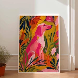 Peut inclure: Impression sur toile encadr&eacute;e d'un chien rose assis au milieu d'une v&eacute;g&eacute;tation color&eacute;e. L'&oelig;uvre utilise des coups de pinceau audacieux et des teintes vives de rose, d'orange, de jaune et de vert. Le chien est au centre, entour&eacute; de plantes stylis&eacute;es.