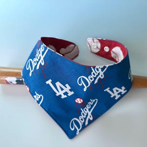L.A. Dodgers Dog Bandana • Reversible • Snap-on bandana • Curved neck bandana