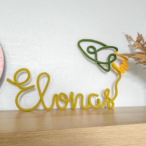 Targa personalizzata con nome Rocket – Decorazione da parete in filo metallico lavorato a maglia per cameretta dei bambini, regalo per baby shower, arte in corda fatta a mano