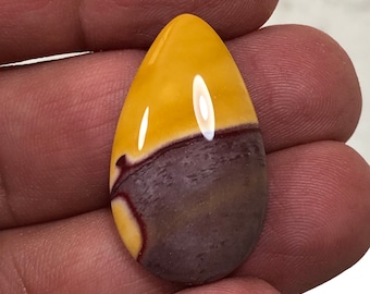 Mookaite Jasper cabochon