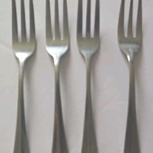 Rogers Set Of 4 Cake Forks Pastry Forks 3 Tines Stainless Steel