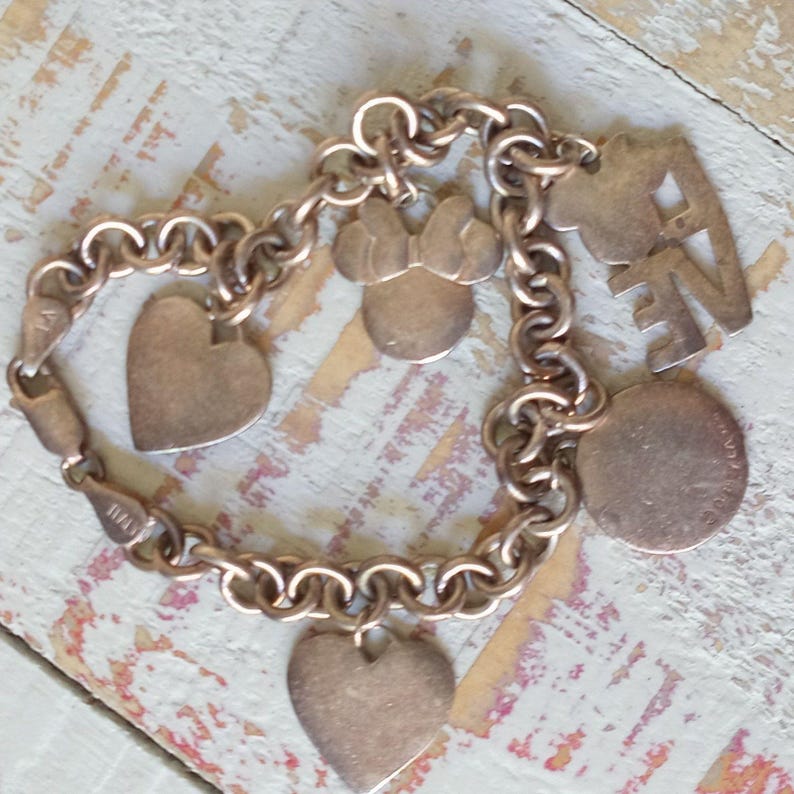 Pulsera vintage de plata de ley Disney con dije de Mickey y Minnie Mouse enamorados, 16 g imagen 6