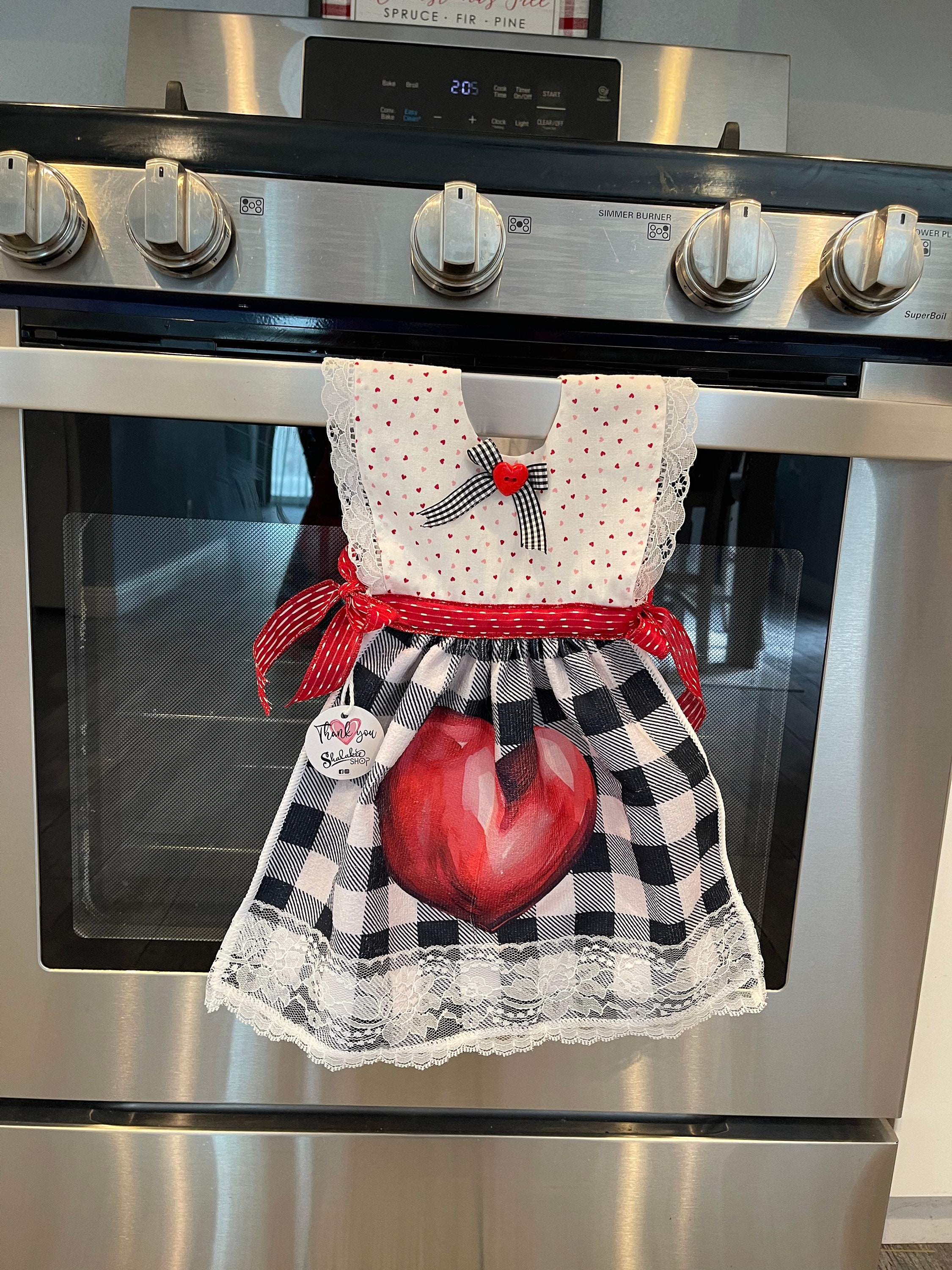 Oven Ribbon Oven Door Kitchen Towel Dress. Valentine’s Day Themed. Adorned With ...